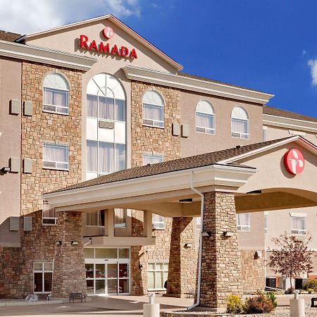 Ramada By Wyndham Lac La Biche Εξωτερικό φωτογραφία