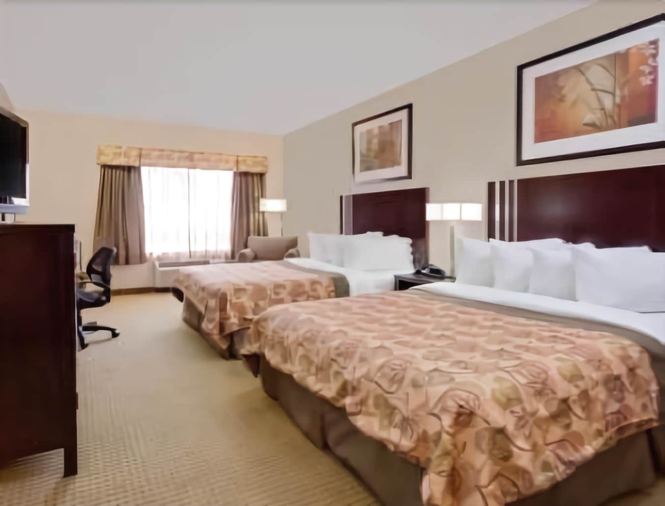 Ramada By Wyndham Lac La Biche Εξωτερικό φωτογραφία