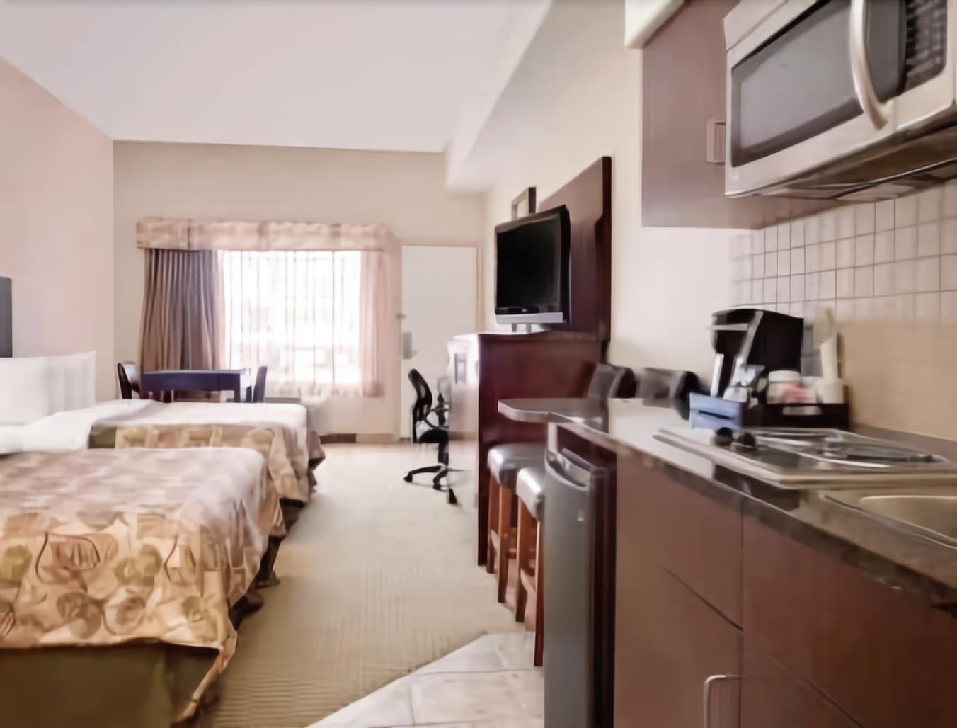 Ramada By Wyndham Lac La Biche Εξωτερικό φωτογραφία